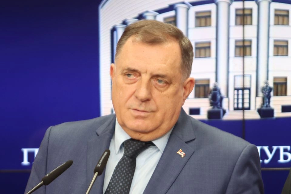 Dodik: Postoji mogućnost da se sačeka stupanje na snagu Izbornog zakona RS